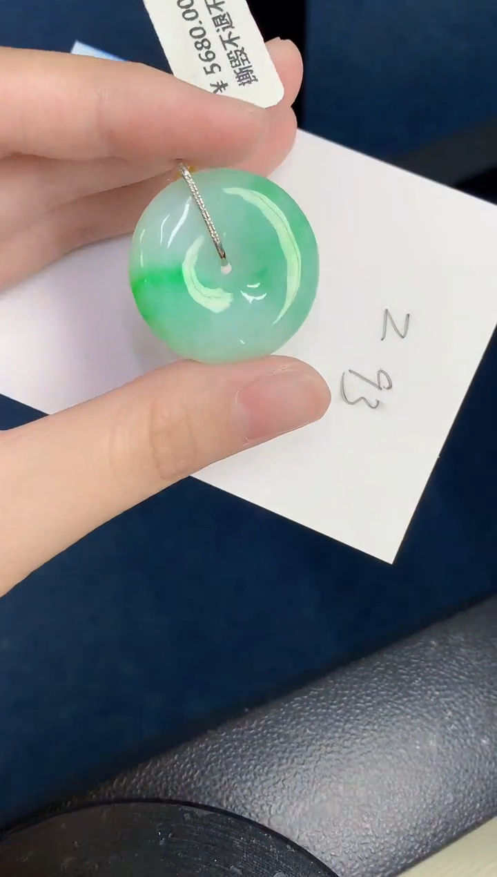 【闪购商品】翡翠颈饰18K金镶嵌000000000