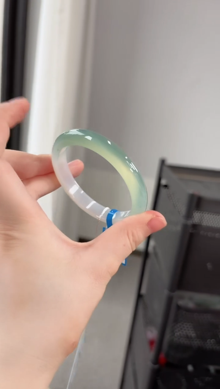 玛瑙/玉髓手镯未镶嵌56圈