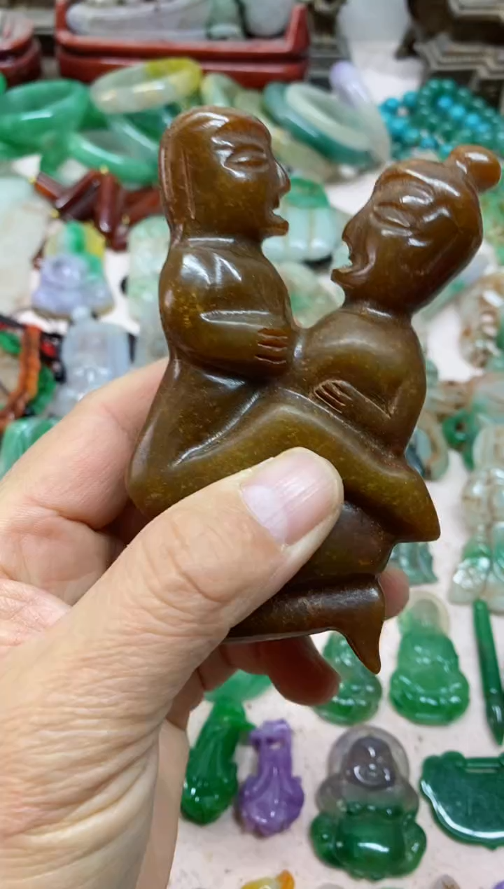 【闪购商品】27直播间的实时画面