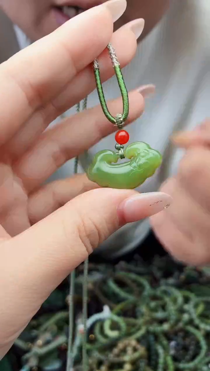 颈饰未镶嵌和田玉多样性发货拍一发一