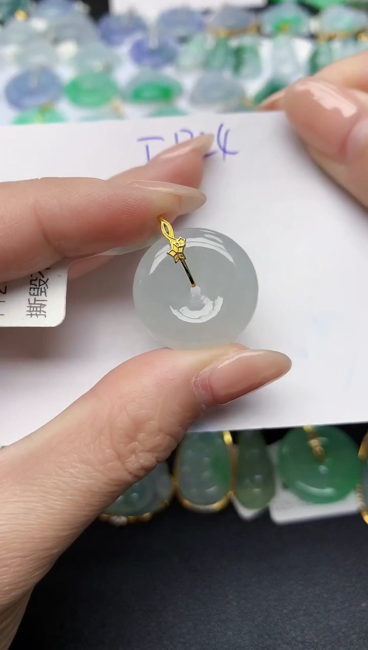 颈饰18K金镶嵌翡翠天然缅甸A货翡翠百元以上9元证书费自理