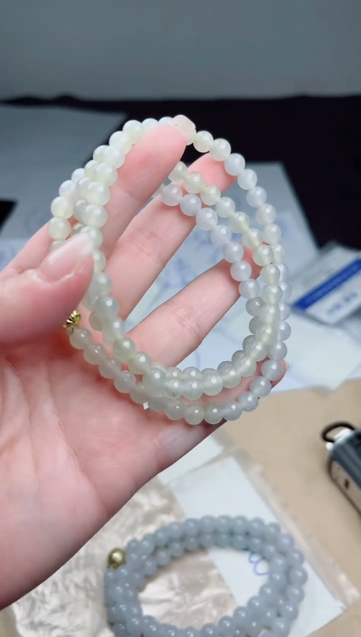 定制翡翠未镶嵌珠串