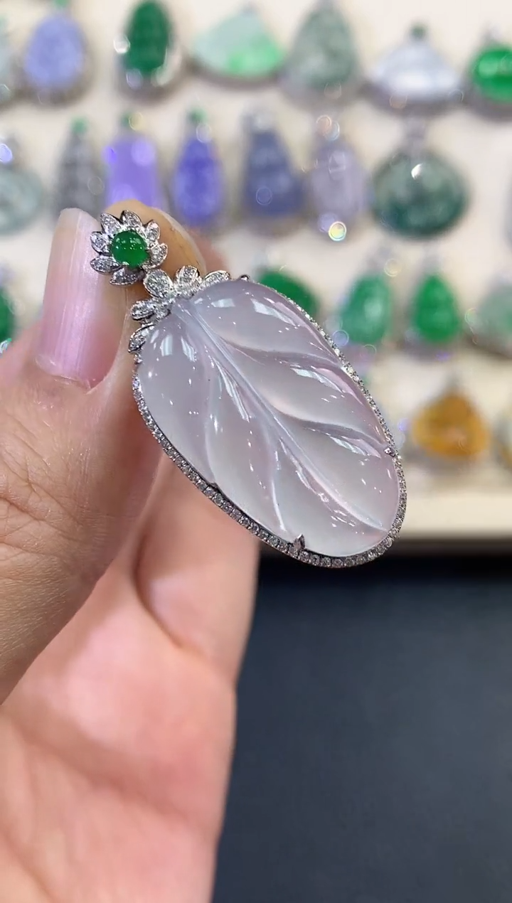 【闪购商品】翡翠吊坠(不含链)18K金镶嵌B82    