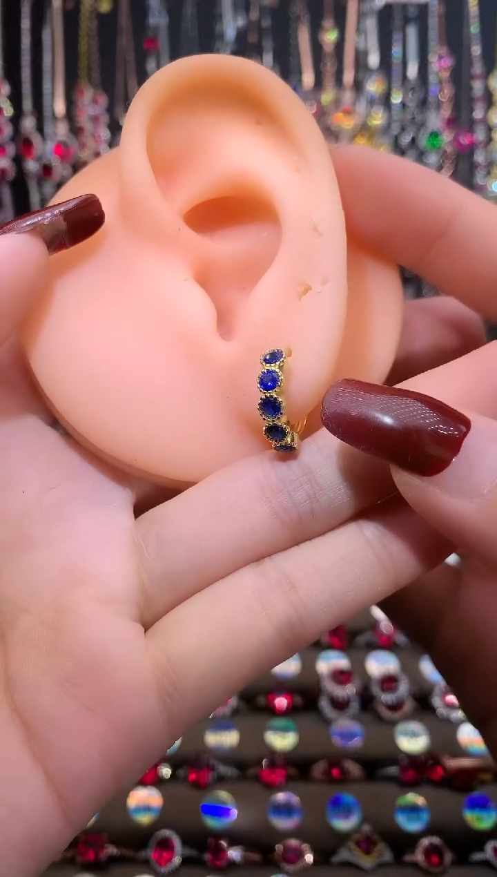 【闪购商品】蓝宝石耳饰银S925镶嵌金色