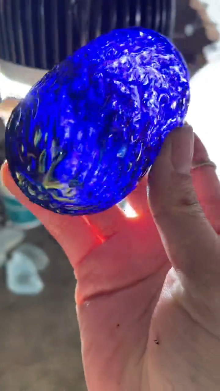 新疆五彩石原石摆件