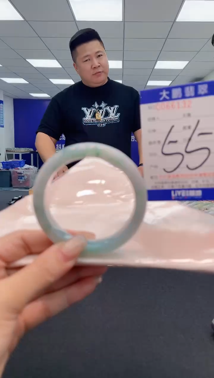 【闪购商品】翡翠手镯未镶嵌AAAAAAAAAA