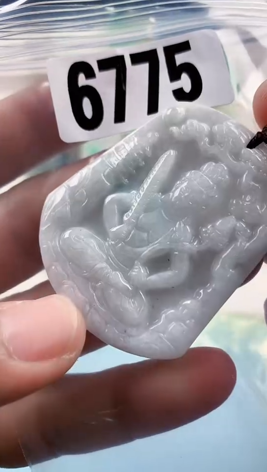 【闪购商品】翡翠挂件未镶嵌天然翡翠吊坠挂件