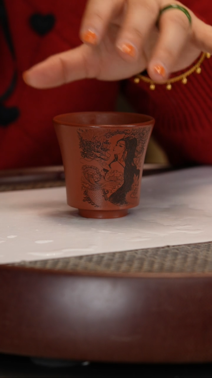 【闪购商品】紫砂茶宠朱泥美女杯