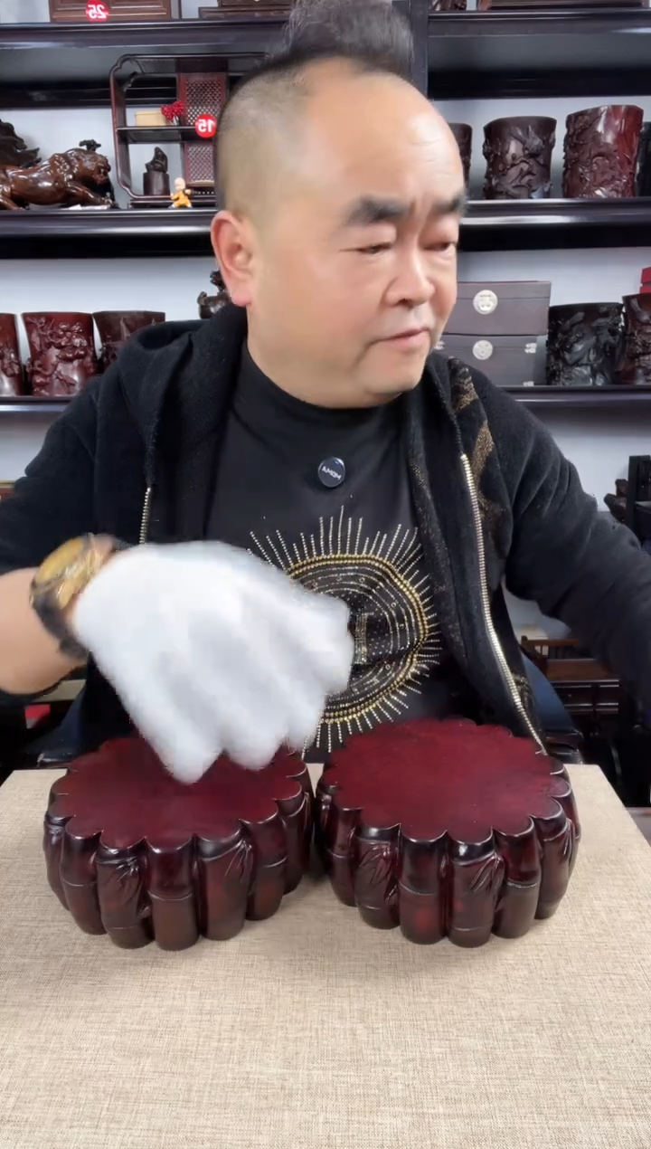 木849瑕疵2个老李红木工艺品老李红木工艺品