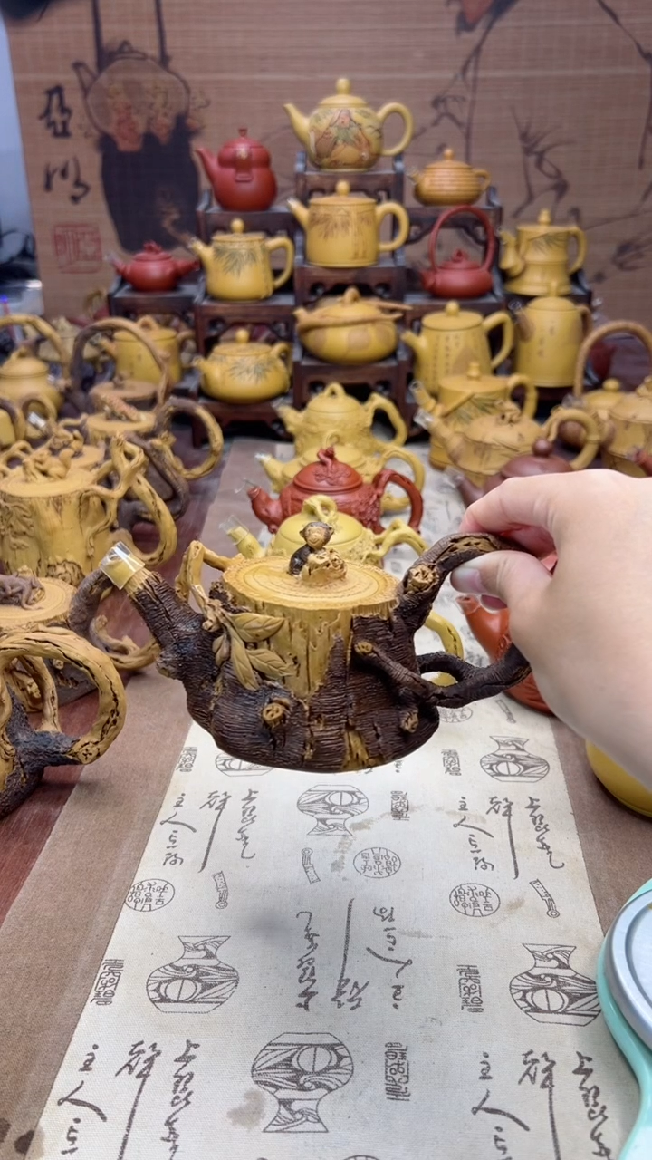 【闪购商品】紫砂茶壶仿木树桩猴子壶