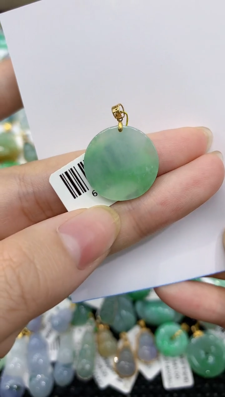 【闪购商品】翡翠颈饰18K金镶嵌8888888888