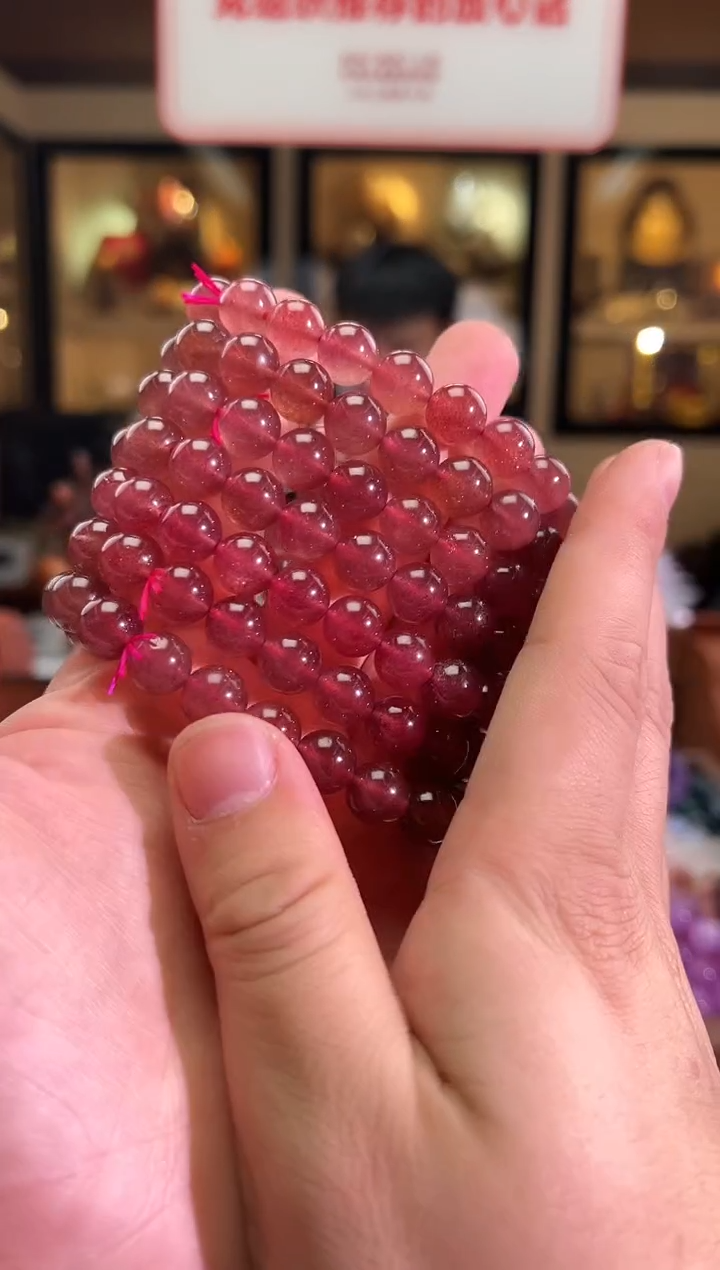 未镶嵌手链石英质玉10mm+鸽血红草莓晶（多样性发一）