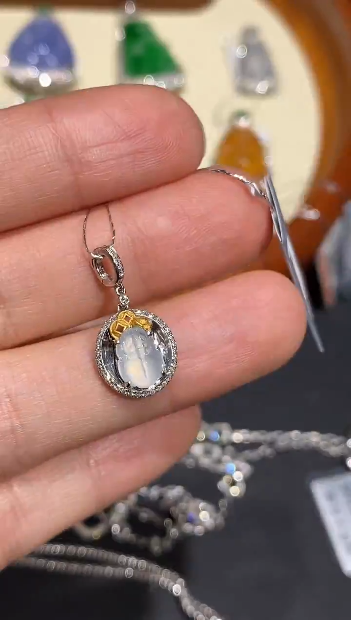 【闪购商品】翡翠吊坠(不含链)18K金镶嵌吊坠