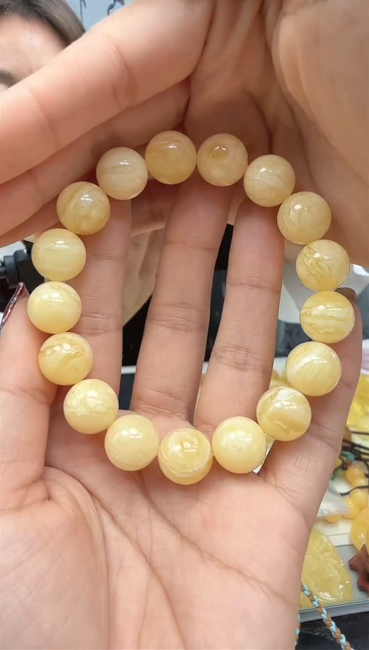 【闪购商品】琥珀裸石未镶嵌手串