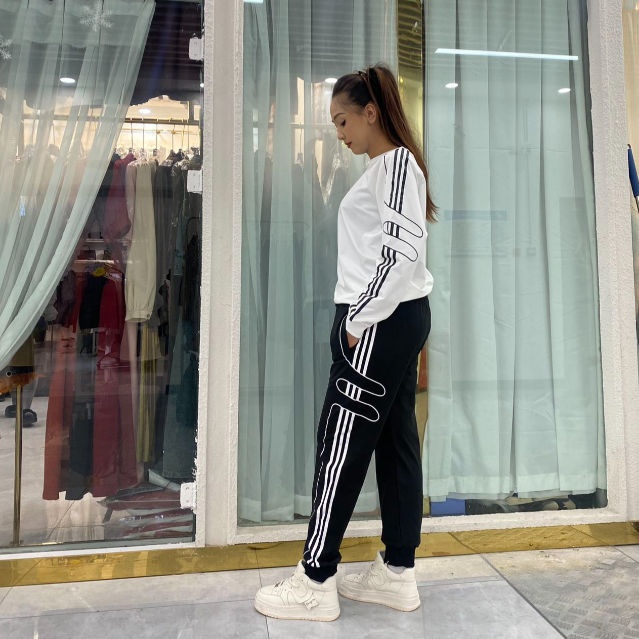 2025春秋新款卫衣休闲运动服套装男女士洋气爆款时尚