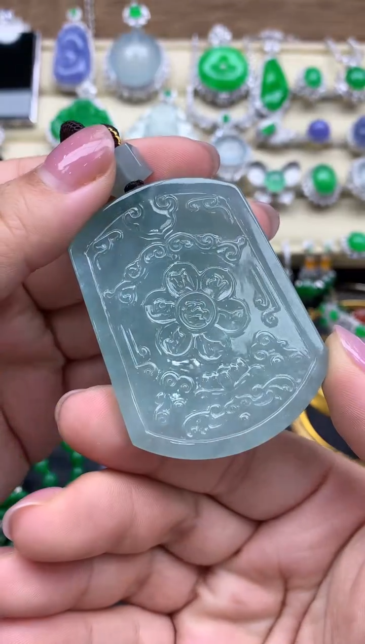 翡翠未镶嵌颈饰161-中国好珍宝