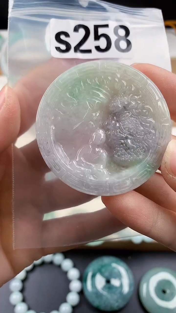 颈饰未镶嵌翡翠天然翡翠吊坠挂件