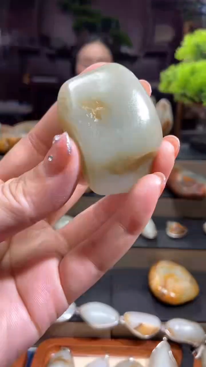 和田玉未镶嵌挂件和田玉吊坠挂件精美