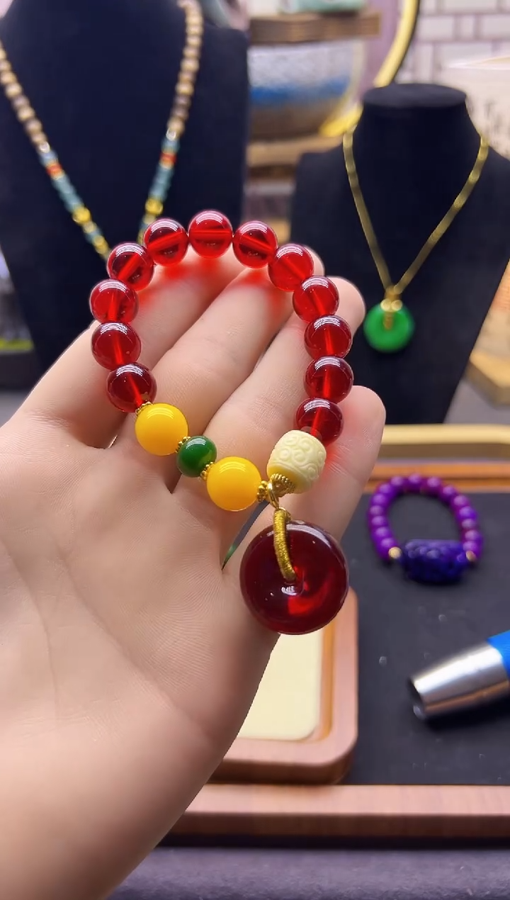 【闪购商品】血珀颈饰14K金镶嵌S48        