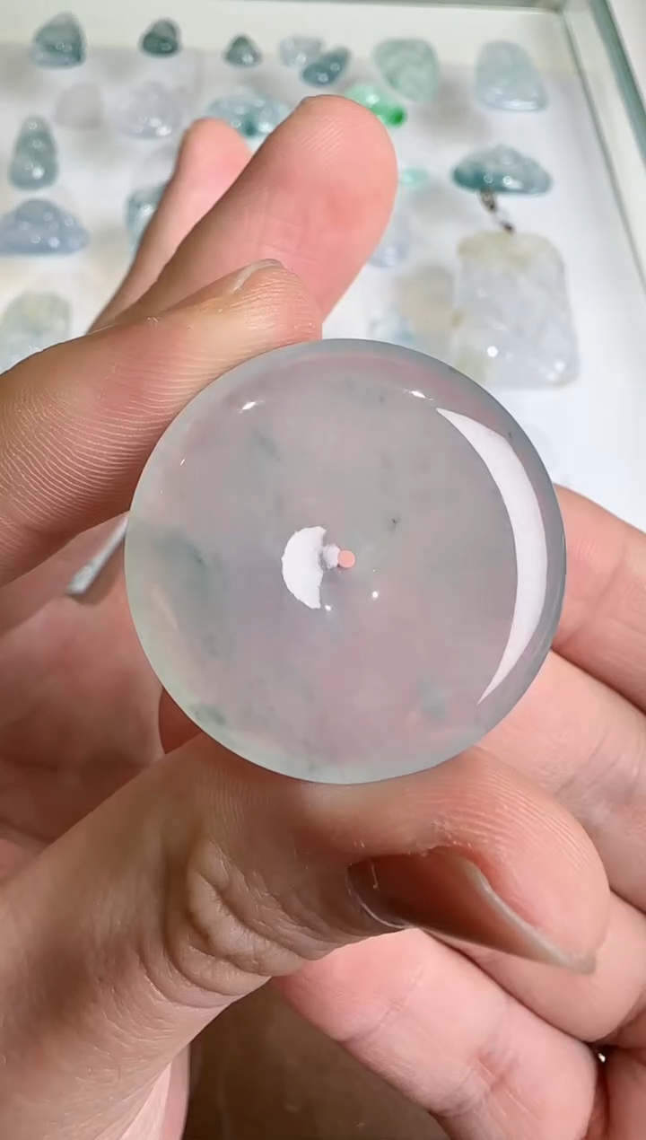 【闪购商品】翡翠吊坠(不含链)未镶嵌··