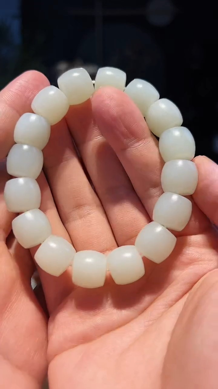 【闪购商品】和田玉手串未镶嵌14+挂皮