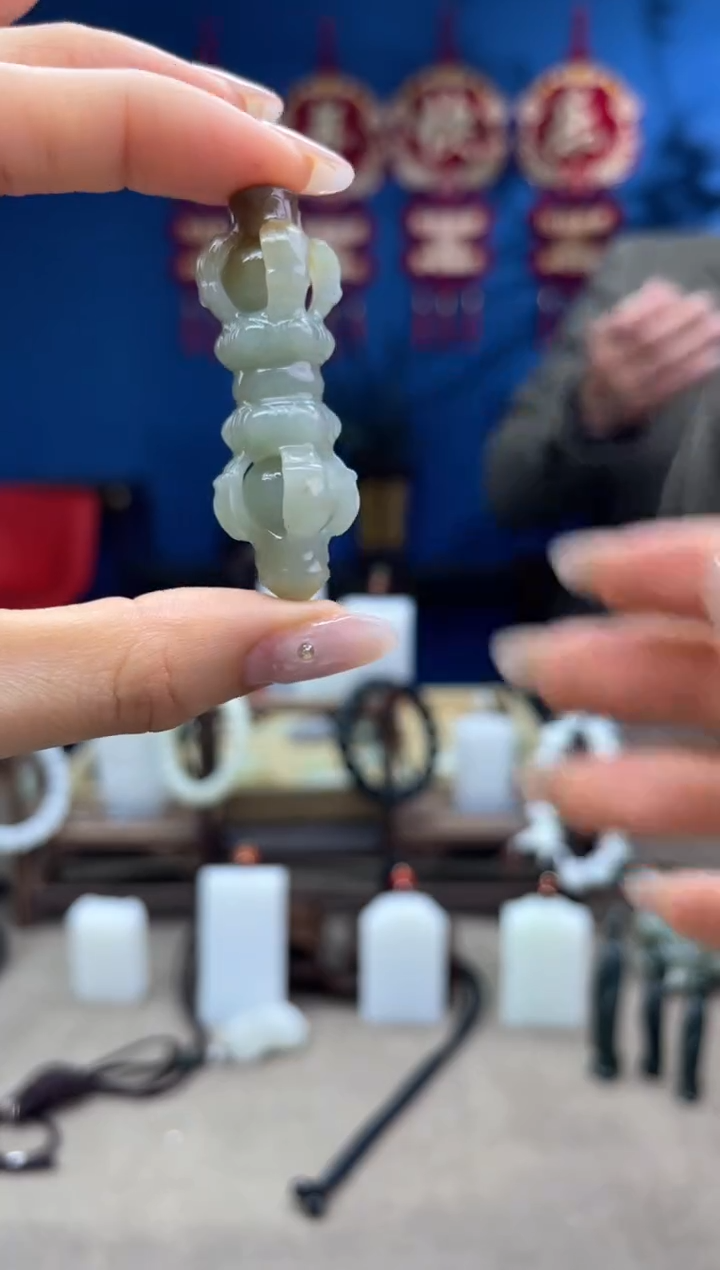 【闪购商品】和田玉未镶嵌颈饰1