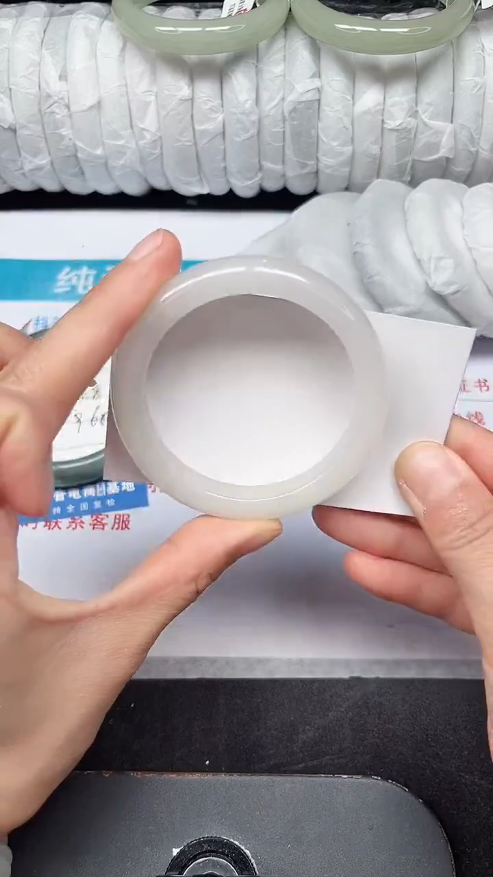 未镶嵌手镯石英质玉258-52/53