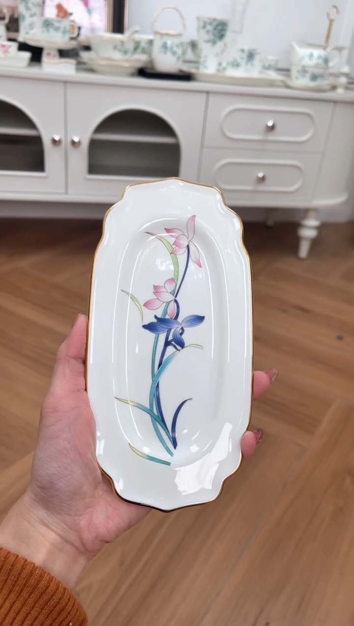 【闪购商品】碗兰花高骨骨瓷点心盘