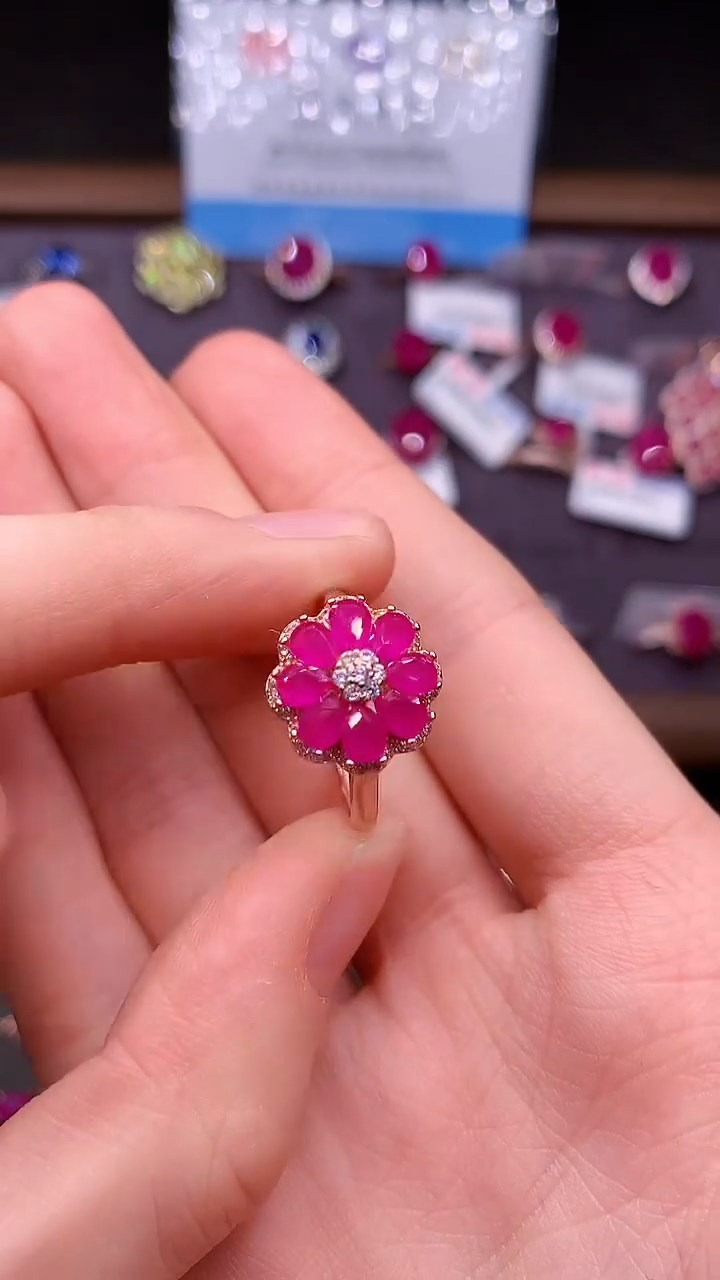 【闪购商品】红宝石戒指银S925镶嵌......