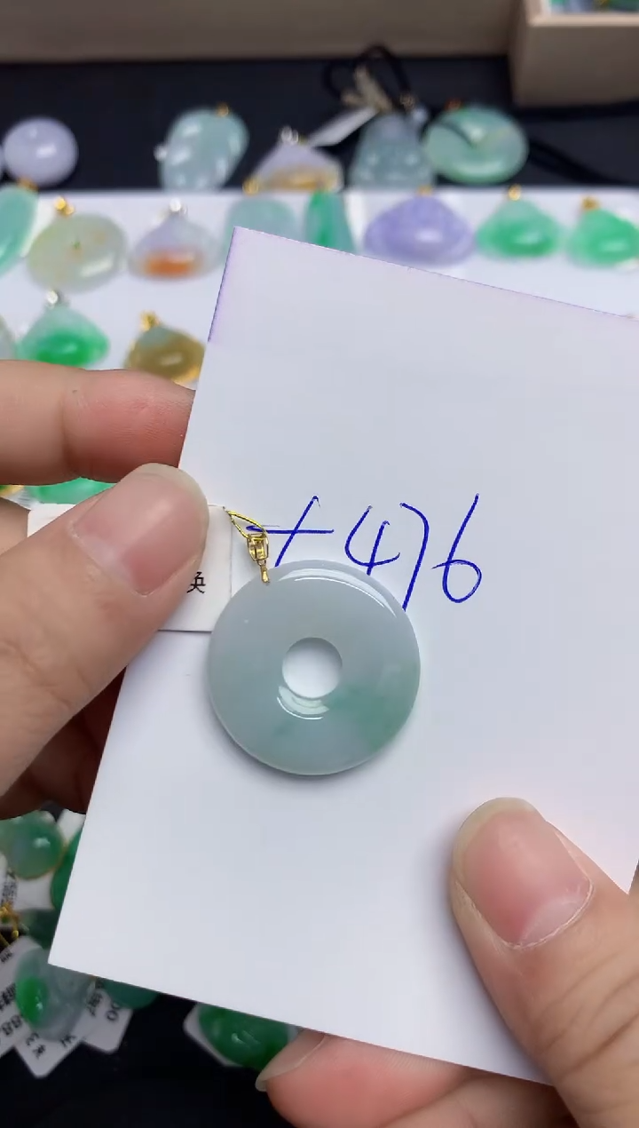 翡翠18K金镶嵌颈饰11111111