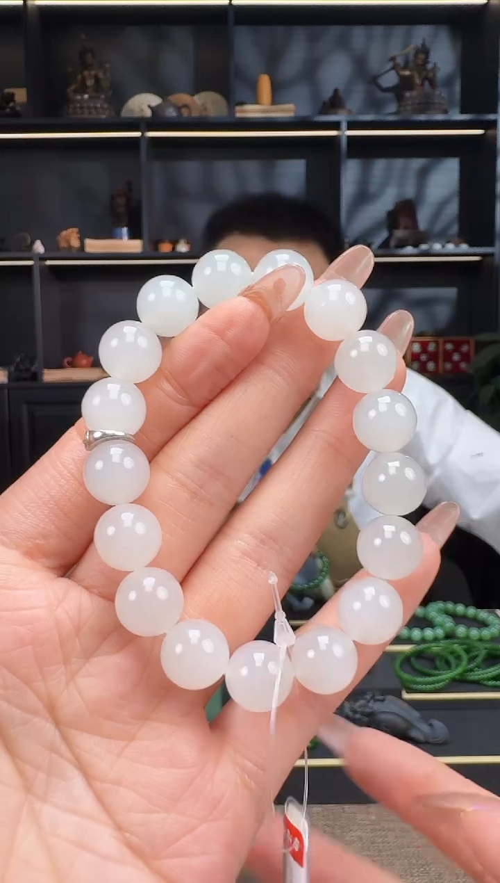 【闪购商品】和田玉1未镶嵌12mm野牛沟手串