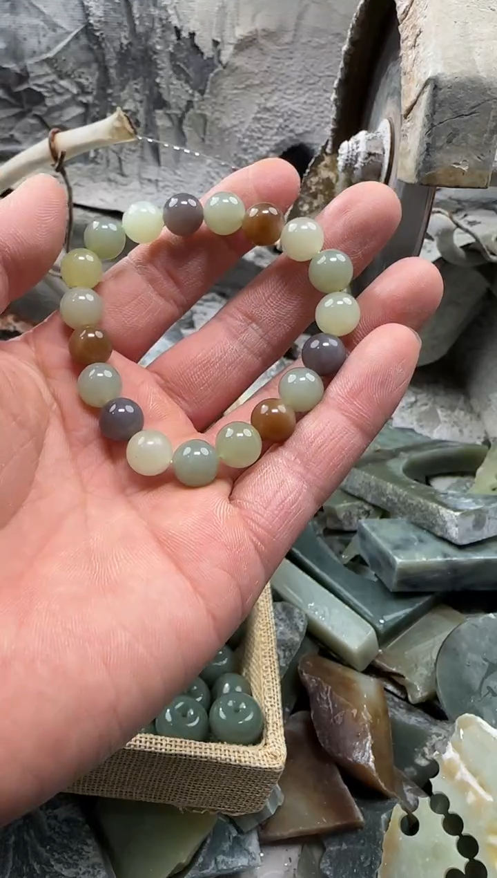 【闪购商品】和田玉颈饰未镶嵌手串多样性