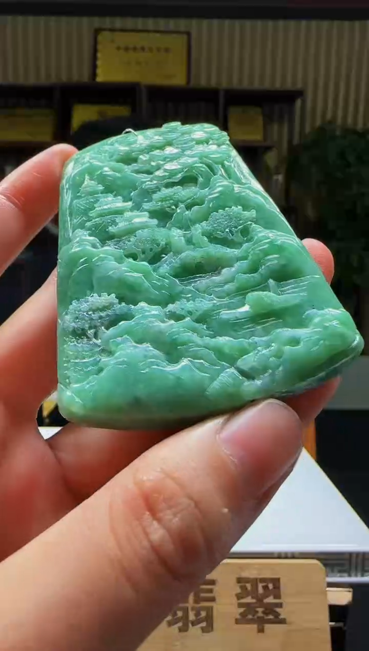 【闪购商品】定制翡翠未镶嵌Q02465翡翠毛货