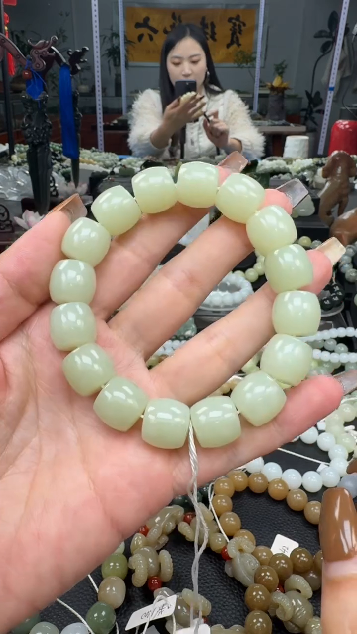 未镶嵌手串和田玉新疆且末奶油黄卡14