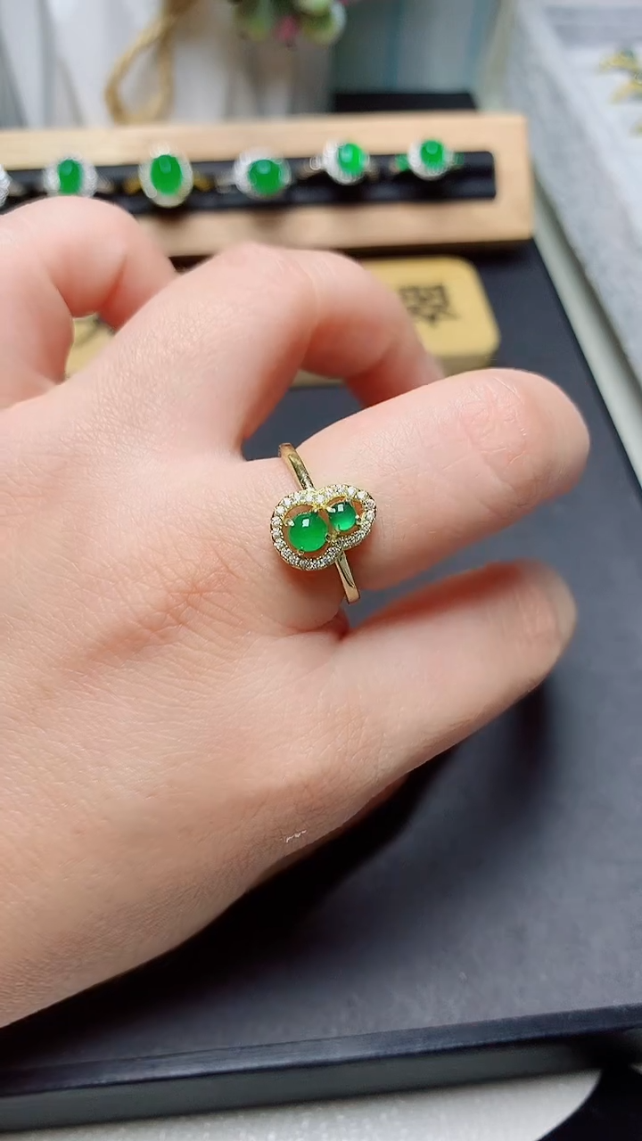 翡翠戒指银S925镶嵌天然翡翠s925银镶嵌