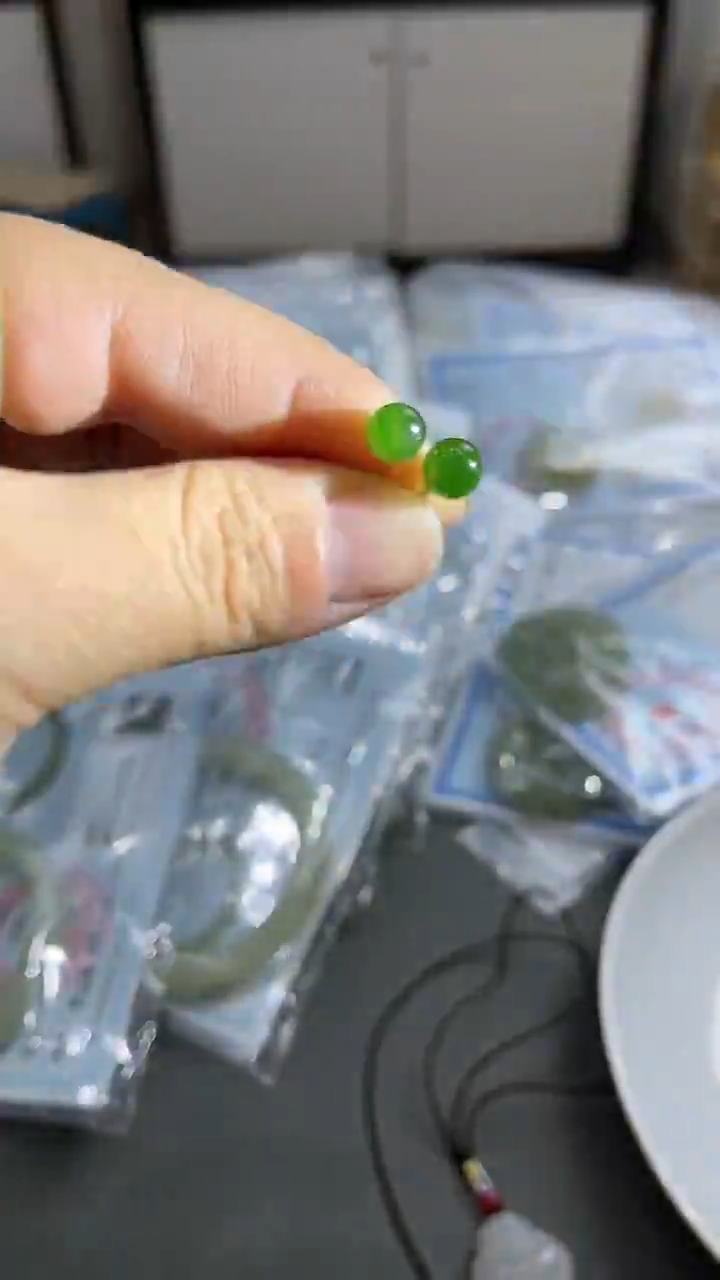 【闪购商品】和田玉耳饰银S925镶嵌碧玉耳钉