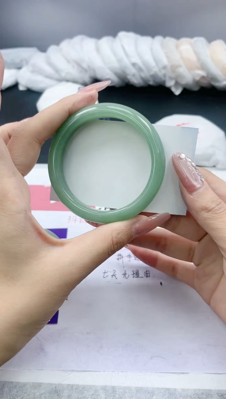 【闪购商品】石英质玉手镯未镶嵌338/56.3