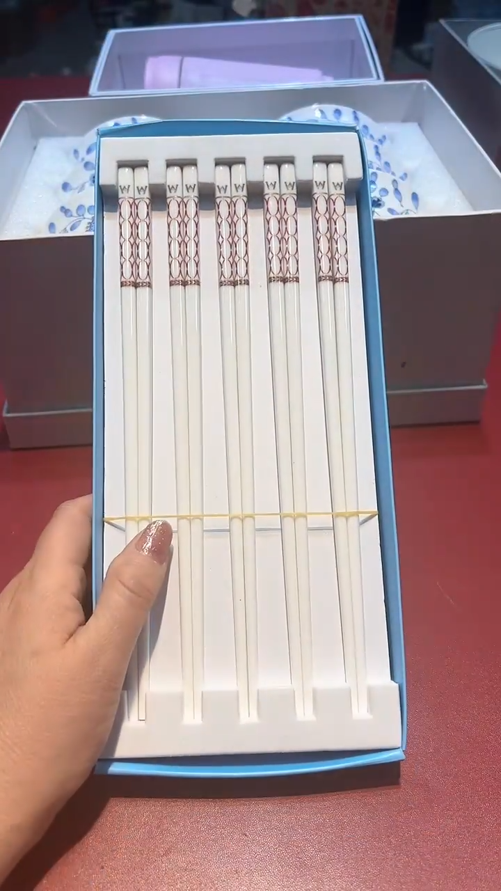 【闪购商品】瓷片锅碗瓢盆一件不剩