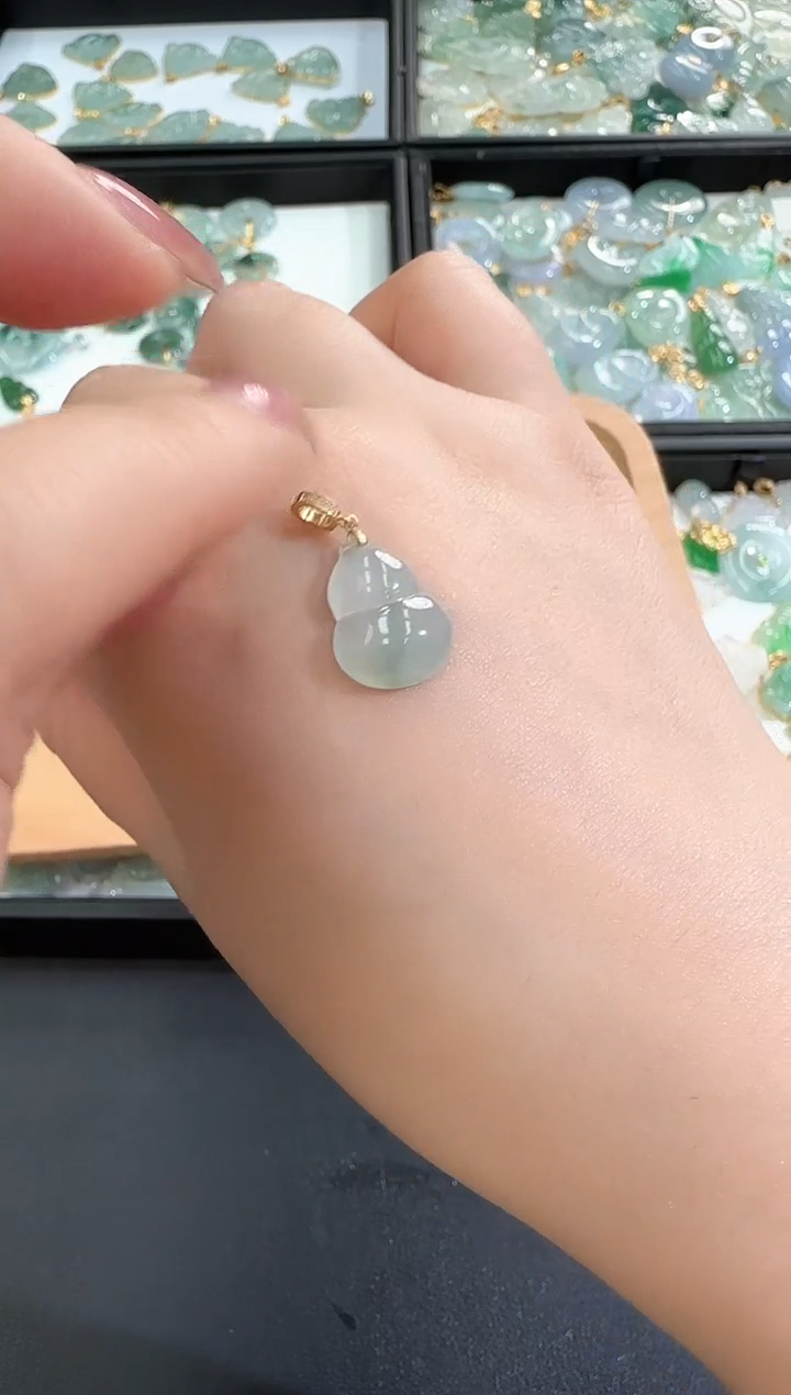 【闪购商品】翡翠颈饰18K金镶嵌25021171