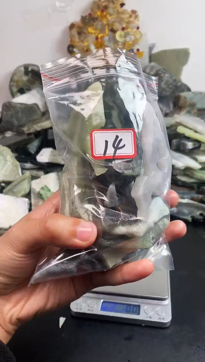 未镶嵌和田玉摆件14