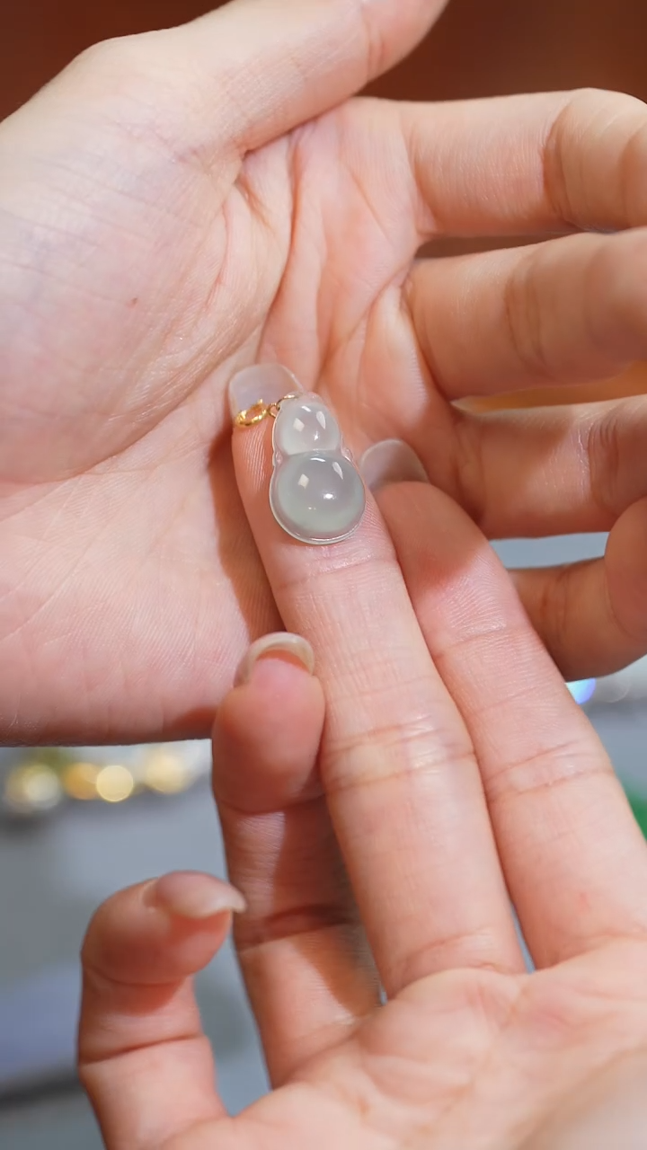 翡翠18K金镶嵌吊坠(不含链)365+0