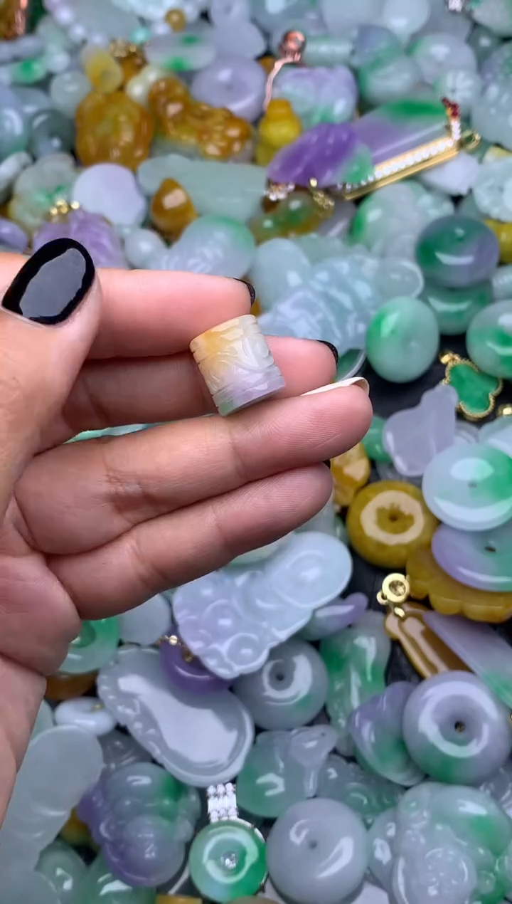 翡翠未镶嵌颈饰天然缅甸翡翠吊坠