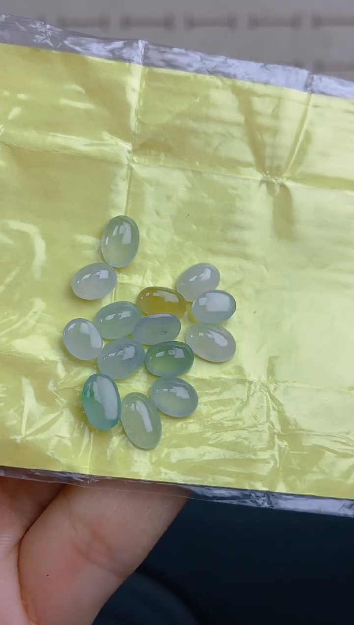 未镶嵌定制翡翠天然翡翠蛋面9