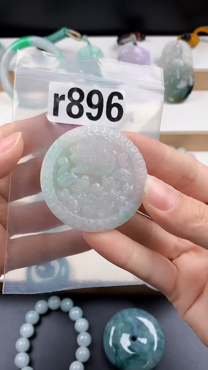 颈饰未镶嵌翡翠天然翡翠吊坠挂件