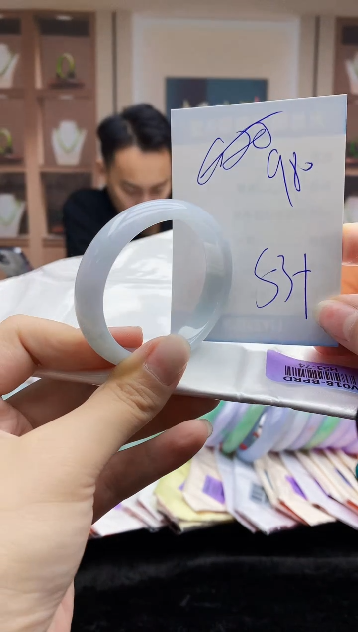 【闪购商品】翡翠手镯未镶嵌   H53-74