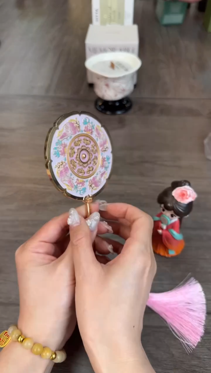 瓷片新号开播漏不停@@CQ86