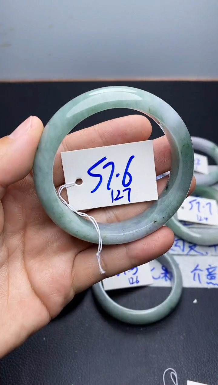 未镶嵌手镯翡翠127