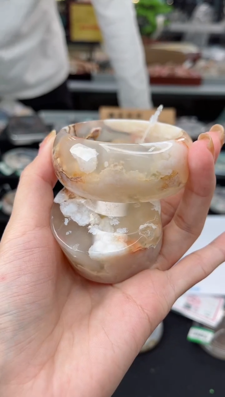 【闪购商品】石英质玉手镯未镶嵌53圈口（不退不换）1229036