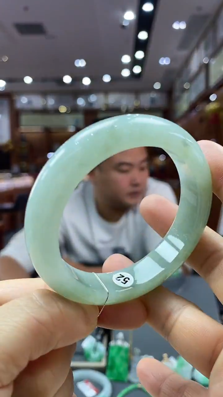 颈饰未镶嵌翡翠手镯 52圈   93号