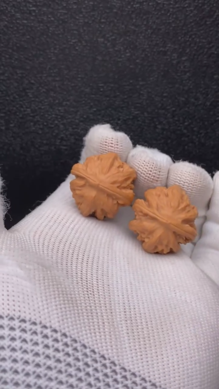 【闪购商品】文玩核桃把件镶嵌京八棱